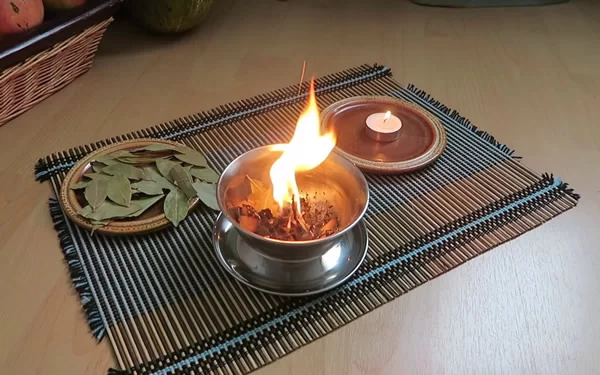 7 coisas que acontecem se você queimar uma folha de louro todas as noites em casa